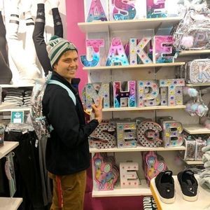 Meet your Posher, Jake